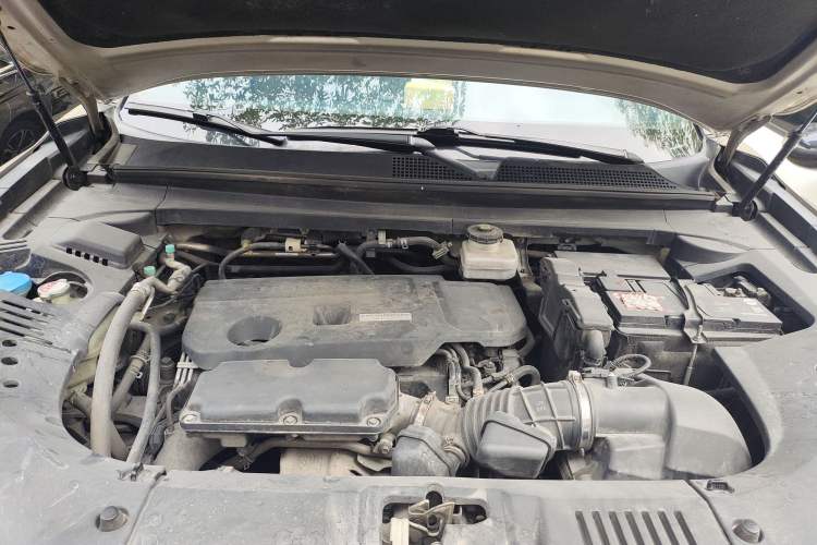 Used Honda UR-V 2017 370TURBO 2WD Prestige Edition China V Engine Bay