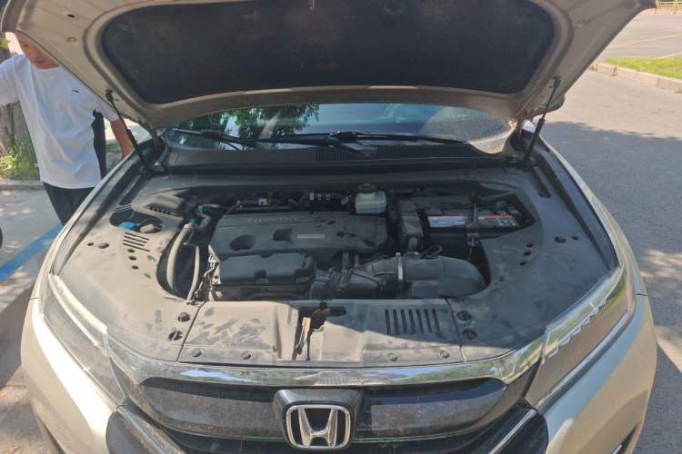 Used Honda UR-V 2017 370TURBO 2WD Prestige Edition China V Engine Bay