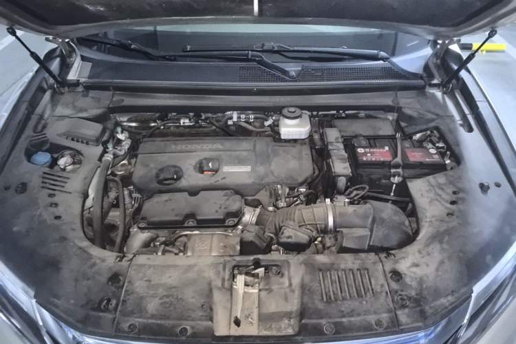 Used Honda UR-V 2017 370TURBO Four-Wheel Drive Prestige Edition China V Engine Bay