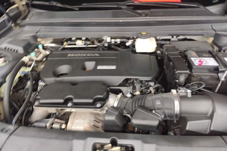 Used Honda UR-V 2017 370TURBO Four-Wheel Drive Prestige Edition China V Engine Bay