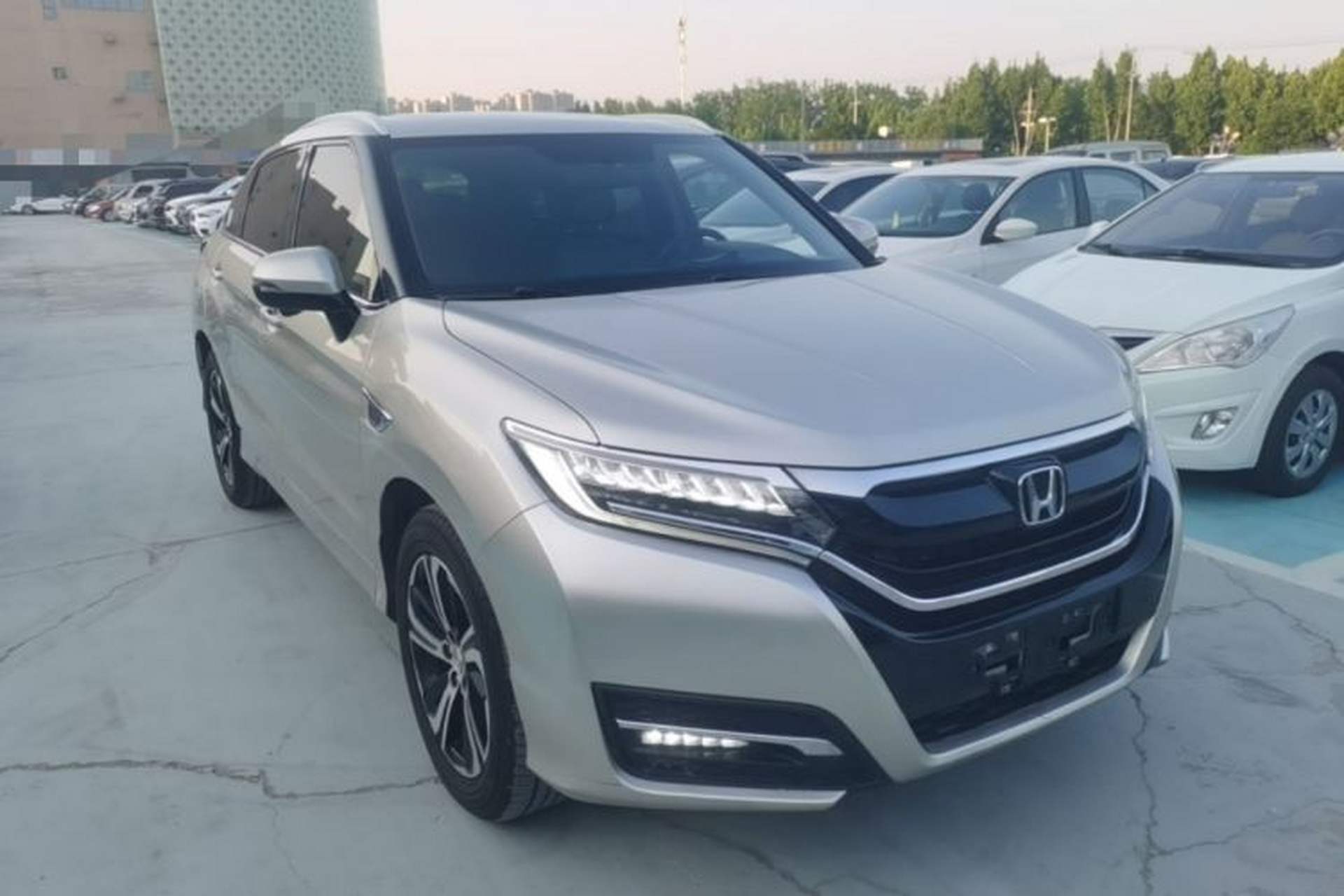 Used Honda UR-V 2017 370TURBO 2WD Prestige Edition China V Exterior 1
