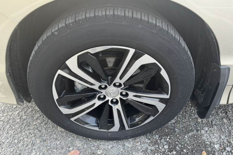 Used Honda UR-V 2017 370TURBO 2WD Prestige Edition China V Exterior 2