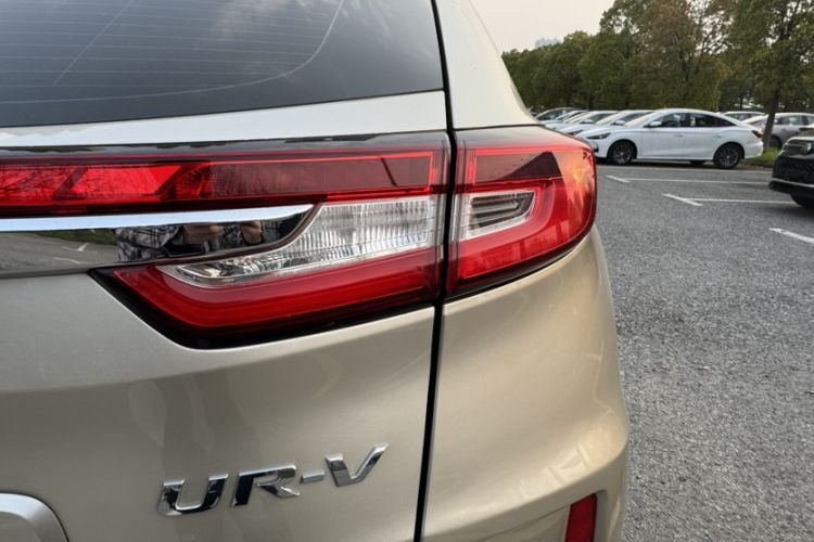 Used Honda UR-V 2017 370TURBO 2WD Prestige Edition China V Exterior 3