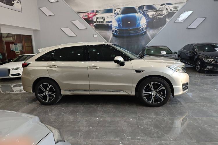 Used Honda UR-V 2017 370TURBO 2WD Prestige Edition China V Exterior 3