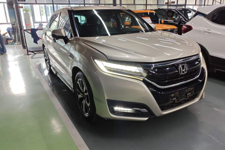 Used Honda UR-V 2017 240TURBO Two-Wheel Drive Luxury Edition China VI Front Right 45 Deg