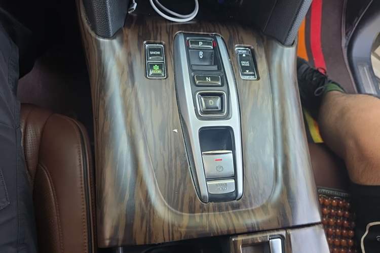 Used Honda UR-V 2017 370TURBO 2WD Prestige Edition China V Gear Lever