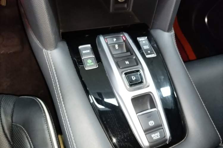 Used Honda UR-V 2017 370TURBO 2WD Prestige Edition China V Gear Lever