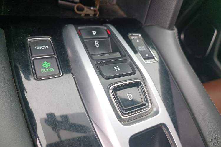 Used Honda UR-V 2017 370TURBO 2WD Prestige Edition China V Gear Lever