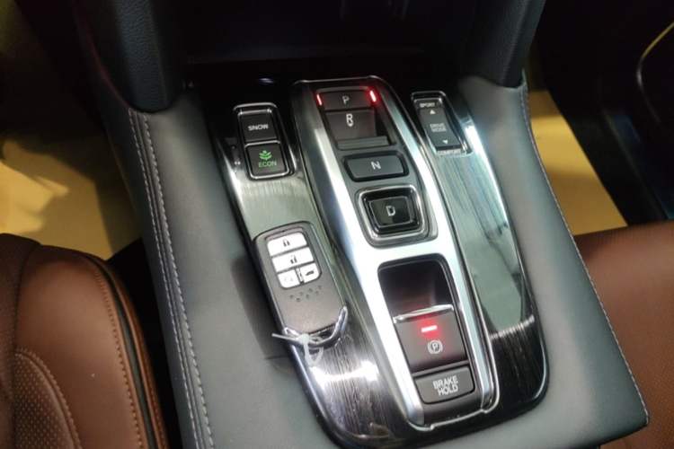 Used Honda UR-V 2017 370TURBO 2WD Prestige Edition China V Gear Lever