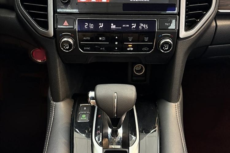 Used Honda UR-V 2017 240TURBO Two-Wheel Drive Classic Edition China V Gear Lever