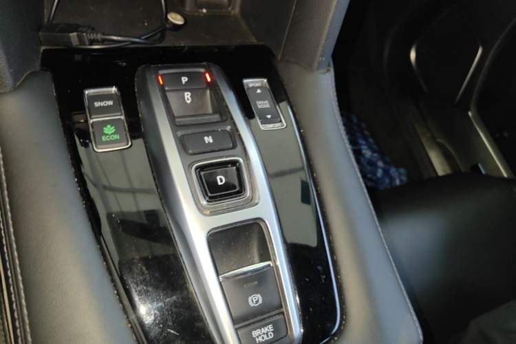 Used Honda UR-V 2017 370TURBO 2WD Prestige Edition China V Gear Lever