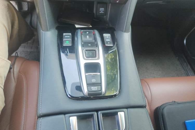 Used Honda UR-V 2017 370TURBO 2WD Prestige Edition China V Gear Lever