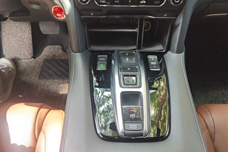 Used Honda UR-V 2017 370TURBO Four-Wheel Drive Prestige Edition China V Gear Lever