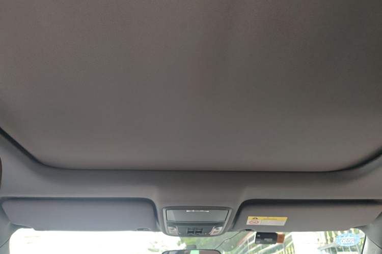 Used Honda UR-V 2017 370TURBO 2WD Prestige Edition China V Headliner