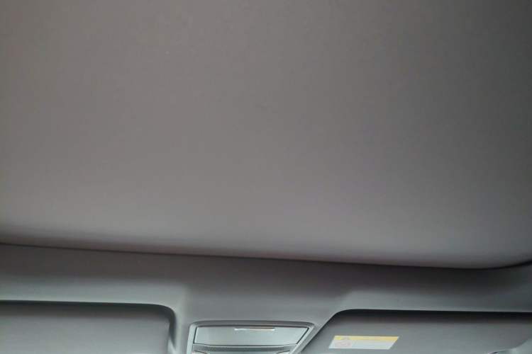 Used Honda UR-V 2017 370TURBO 2WD Prestige Edition China V Headliner