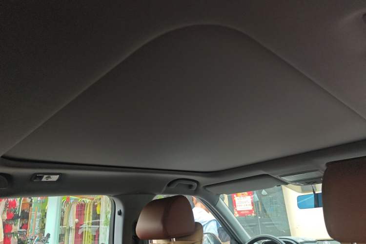 Used Honda UR-V 2017 370TURBO 2WD Prestige Edition China V Headliner