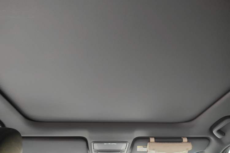 Used Honda UR-V 2017 370TURBO 2WD Prestige Edition China V Headliner