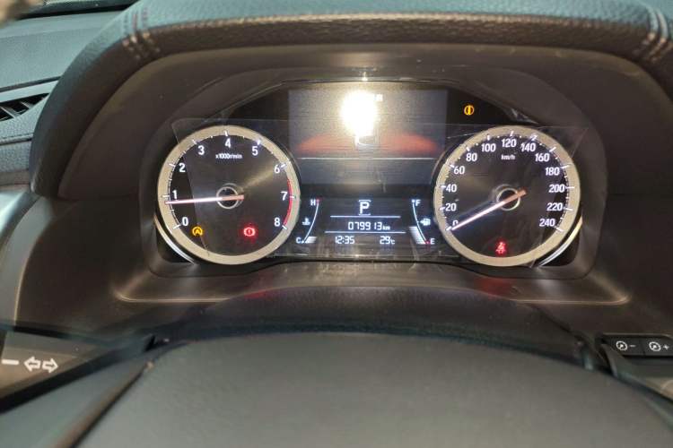 Used Honda UR-V 2017 240TURBO Two-Wheel Drive Luxury Edition China VI Instrument Cluster