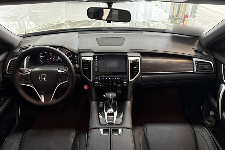 Used Honda UR-V 2017 240TURBO Two-Wheel Drive Classic Edition China V Interior 2