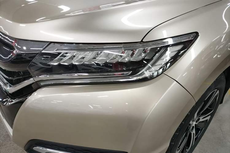 Used Honda UR-V 2017 370TURBO 2WD Prestige Edition China V Left Front Headlight