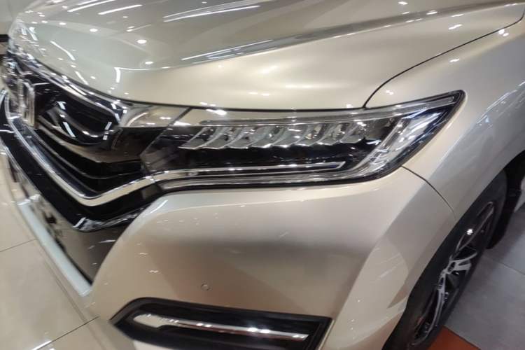 Used Honda UR-V 2017 370TURBO 2WD Prestige Edition China V Left Front Headlight