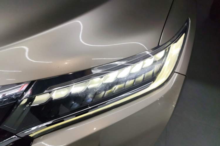 Used Honda UR-V 2017 370TURBO Four-Wheel Drive Prestige Edition China V Left Front Headlight