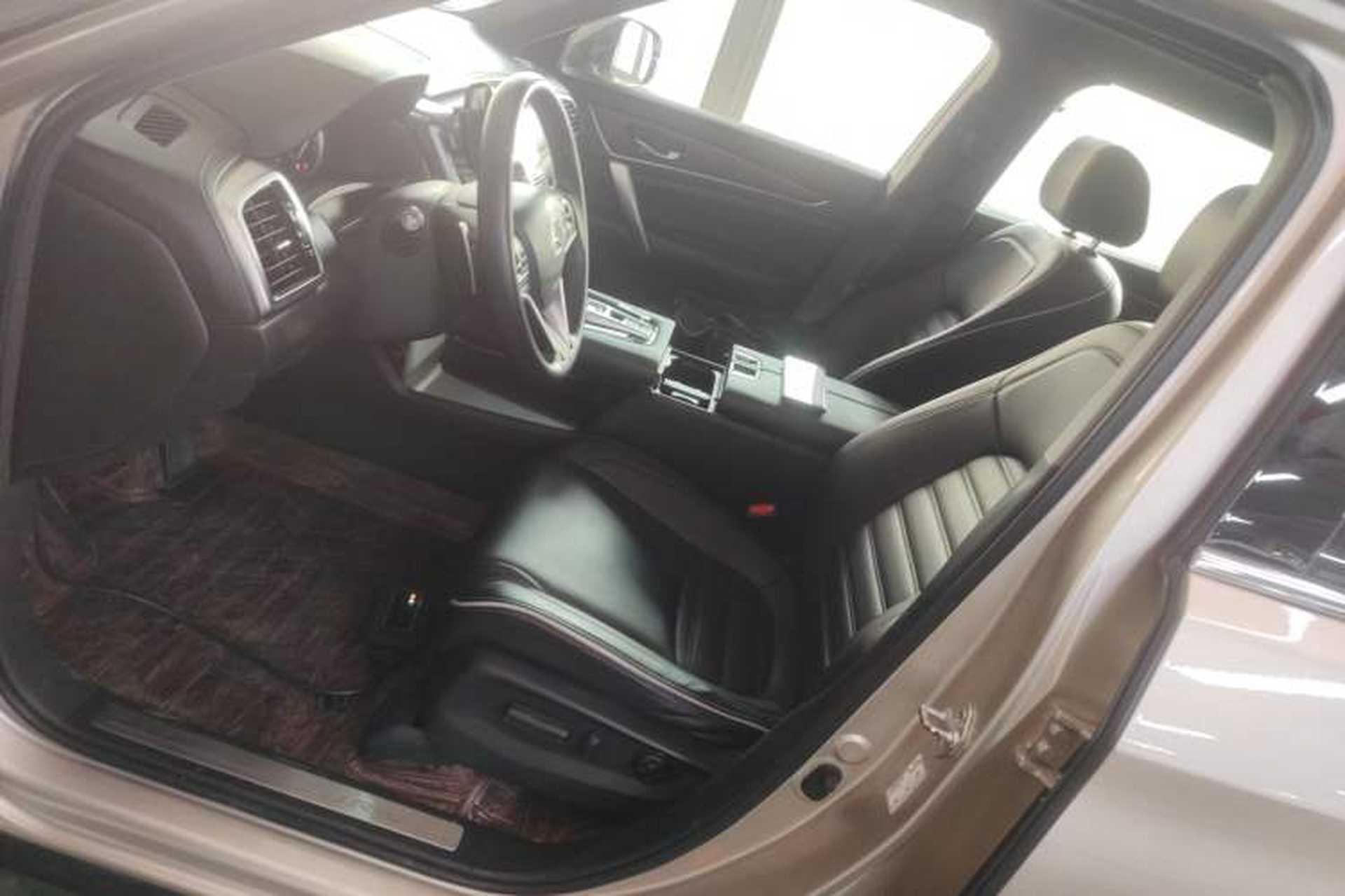Used Honda UR-V 2017 370TURBO Four-Wheel Drive Prestige Edition China V Left Front Seat