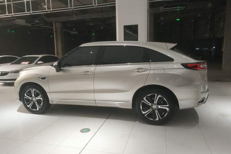 Used Honda UR-V 2017 370TURBO 2WD Prestige Edition China V Left Side