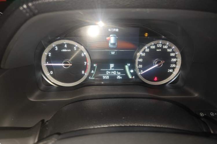 Used Honda UR-V 2017 240TURBO Two-Wheel Drive Classic Edition China V Odometer Close Up