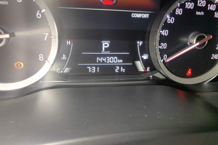Used Honda UR-V 2017 370TURBO Four-Wheel Drive Prestige Edition China V Odometer Close Up