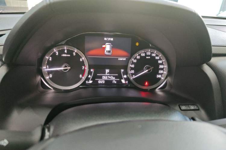 Used Honda UR-V 2017 370TURBO 2WD Prestige Edition China V Odometer Close Up