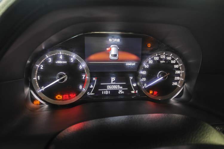 Used Honda UR-V 2017 370TURBO 2WD Prestige Edition China V Odometer Close Up