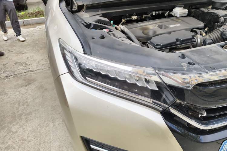 Used Honda UR-V 2017 370TURBO Four-Wheel Drive Prestige Edition China V Right Front Headlight
