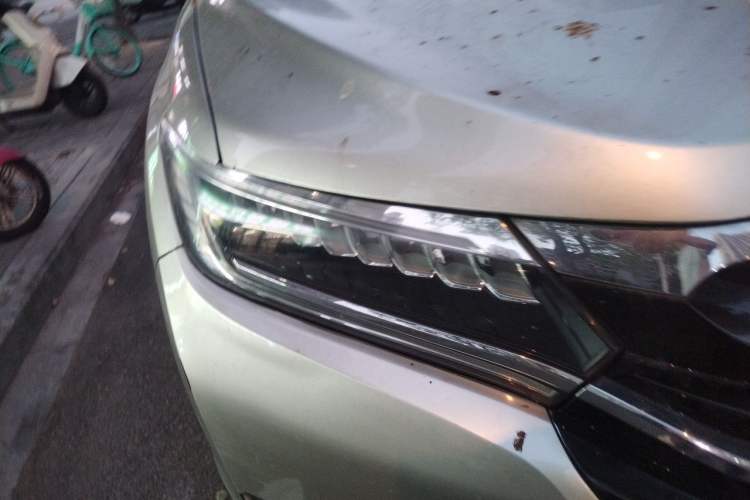 Used Honda UR-V 2017 370TURBO 2WD Prestige Edition China V Right Front Headlight