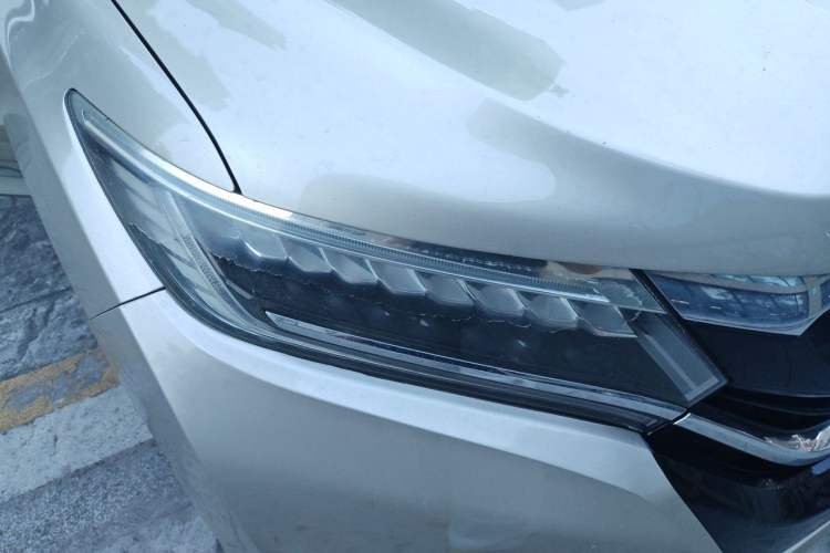 Used Honda UR-V 2017 370TURBO 2WD Prestige Edition China V Right Front Headlight