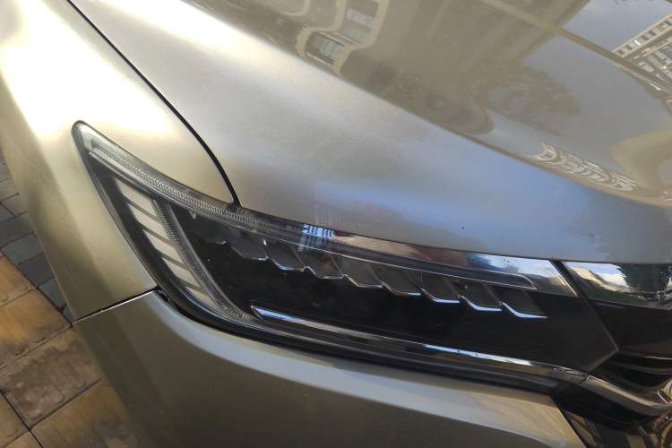 Used Honda UR-V 2017 240TURBO Two-Wheel Drive Luxury Edition China V Right Front Headlight