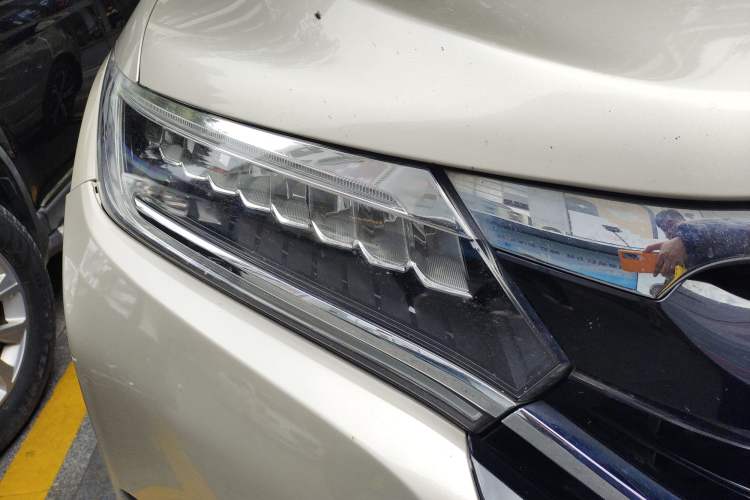 Used Honda UR-V 2017 370TURBO 2WD Prestige Edition China V Right Front Headlight