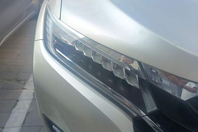 Used Honda UR-V 2017 370TURBO Four-Wheel Drive Prestige Edition China V Right Front Headlight