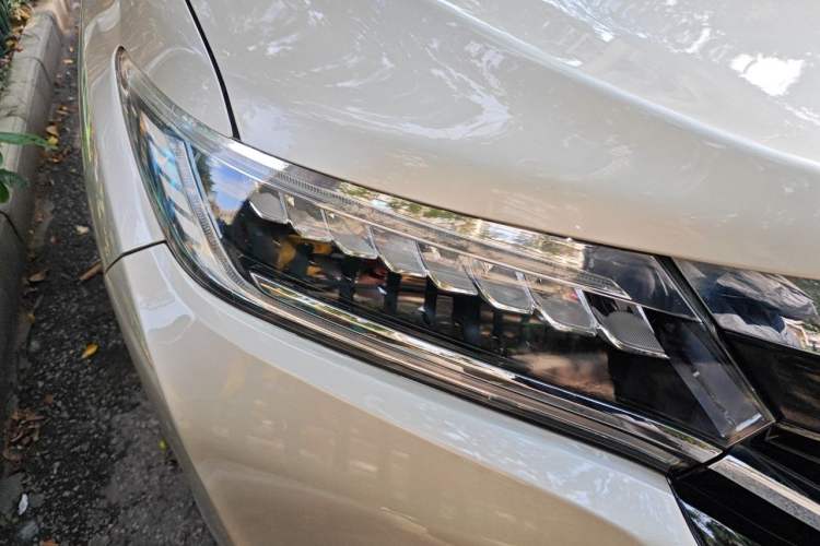Used Honda UR-V 2017 370TURBO Four-Wheel Drive Prestige Edition China V Right Front Headlight