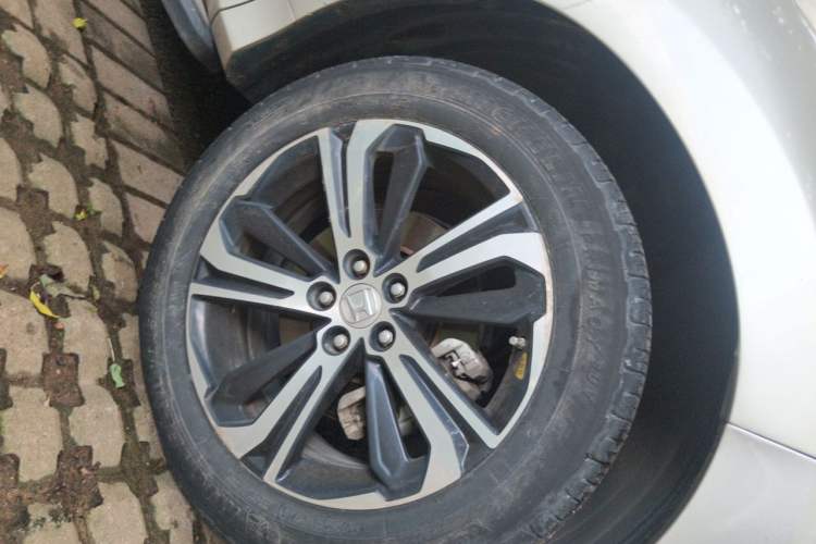 Used Honda UR-V 2017 370TURBO 2WD Prestige Edition China V Right Front Wheel Hub