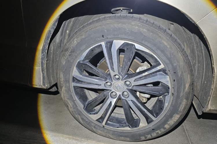 Used Honda UR-V 2017 370TURBO Four-Wheel Drive Prestige Edition China V Right Front Wheel Hub