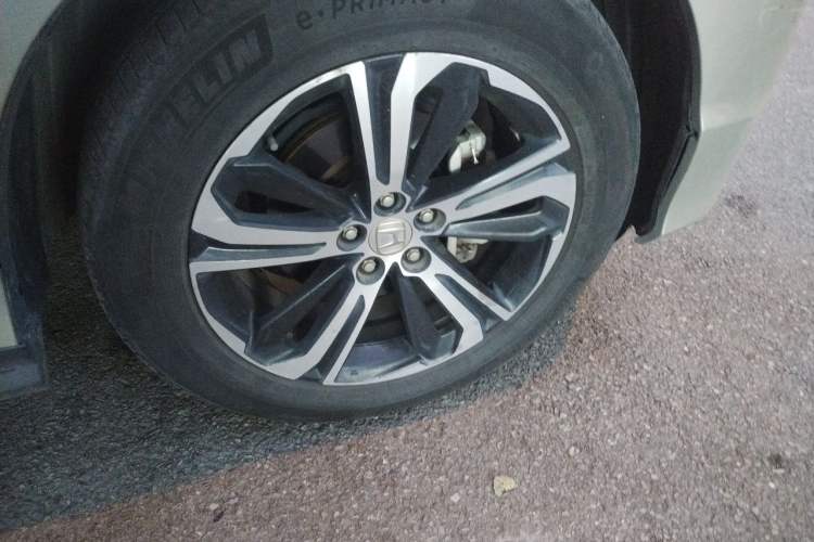 Used Honda UR-V 2017 370TURBO 2WD Prestige Edition China V Right Front Wheel Hub