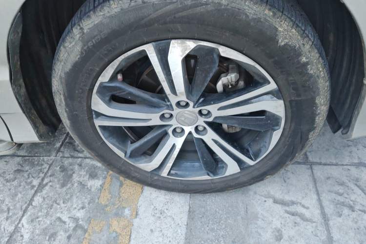 Used Honda UR-V 2017 370TURBO 2WD Prestige Edition China V Right Front Wheel Hub
