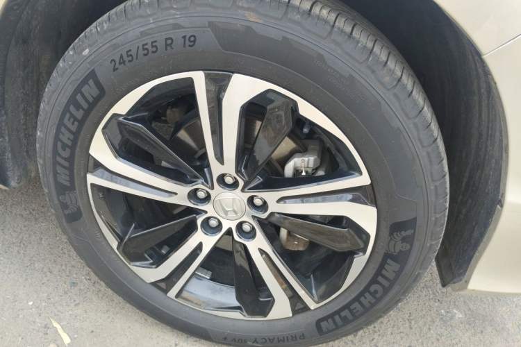 Used Honda UR-V 2017 370TURBO 2WD Prestige Edition China V Right Front Wheel Hub