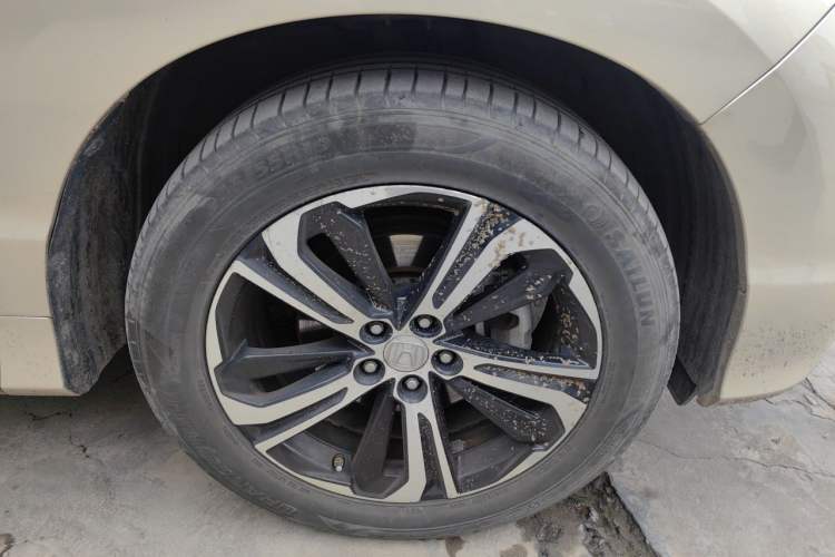Used Honda UR-V 2017 370TURBO Four-Wheel Drive Prestige Edition China V Right Front Wheel Hub