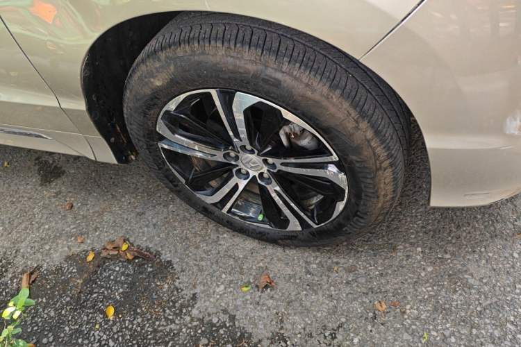 Used Honda UR-V 2017 370TURBO Four-Wheel Drive Prestige Edition China V Right Front Wheel Hub