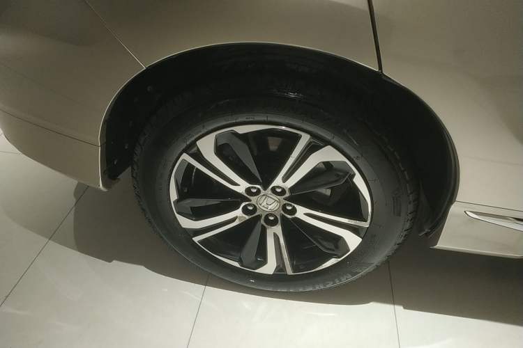 Used Honda UR-V 2017 370TURBO 2WD Prestige Edition China V Right Rear Wheel Hub