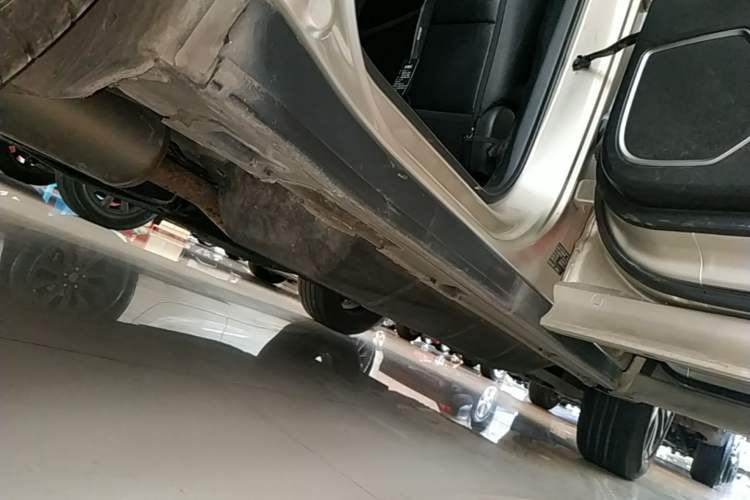 Used Honda UR-V 2017 240TURBO Two-Wheel Drive Luxury Edition China V Right Side Sill