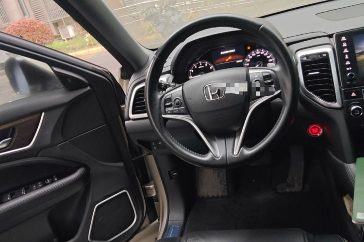 Used Honda UR-V 2017 370TURBO 2WD Prestige Edition China V Steering Wheel