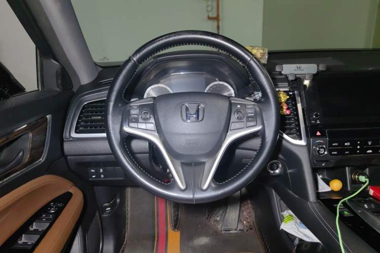 Used Honda UR-V 2017 370TURBO Four-Wheel Drive Prestige Edition China V Steering Wheel